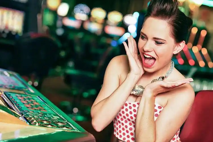 Tampilan permainan Starburst di platform kingbet88